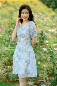 Váy xòe chiffon hoa xanh dúm hồng- XHK2601